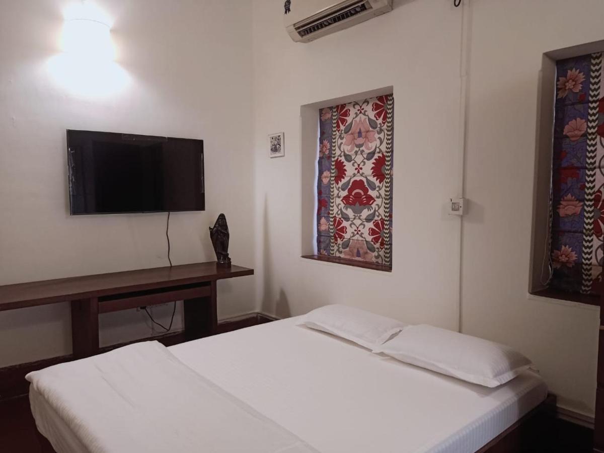 5/4 - Calcutta'S Freshest Bnb 외부 사진